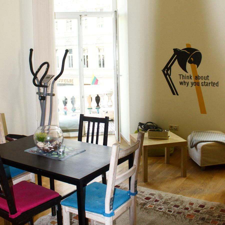 Fabrika Hostel Vilnius Ngoại thất bức ảnh